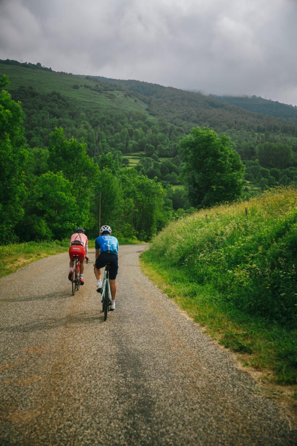 Cyclistes Les Bornées sur la route